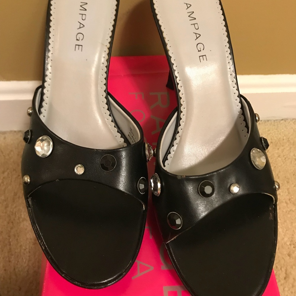 Elegant black open toe shoes